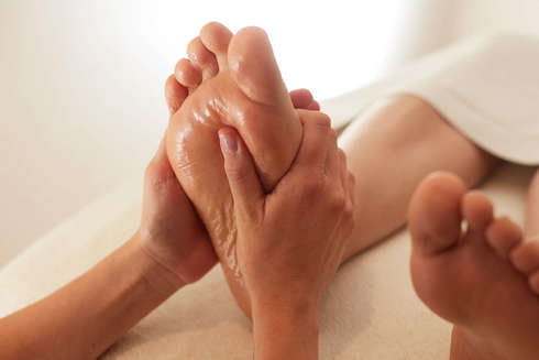 Wellness treatment Foot reflexology